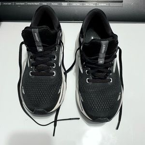 Ghost Brooks 15 Women’s size 8